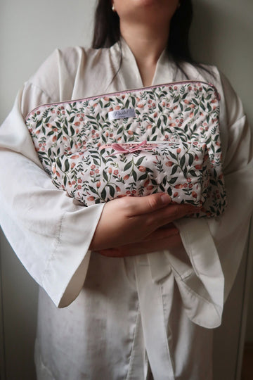 Skap Unike Stiler med Blomstrete Håndlagde Tilbehør fra Norge