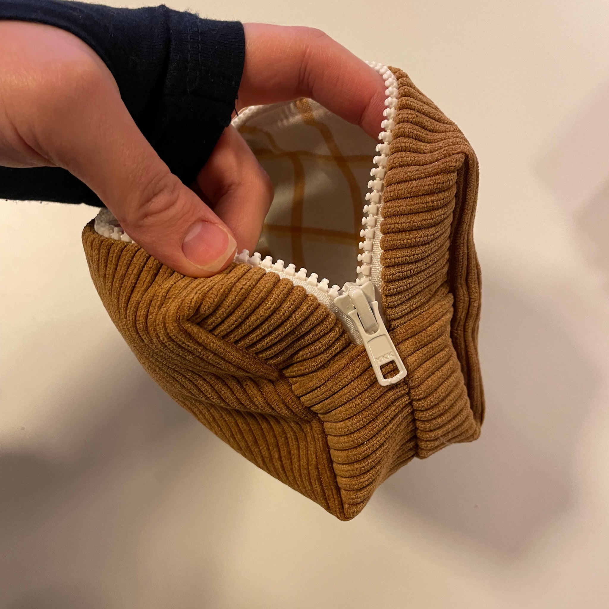 Cosmetic bag