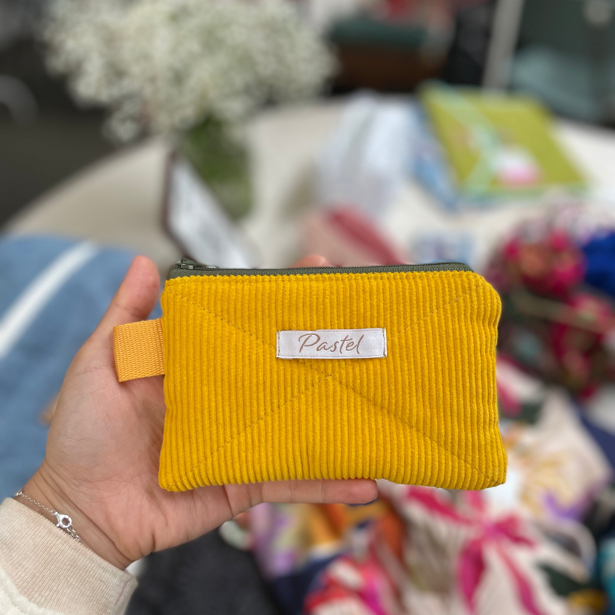 Lipstick bag - Yellow