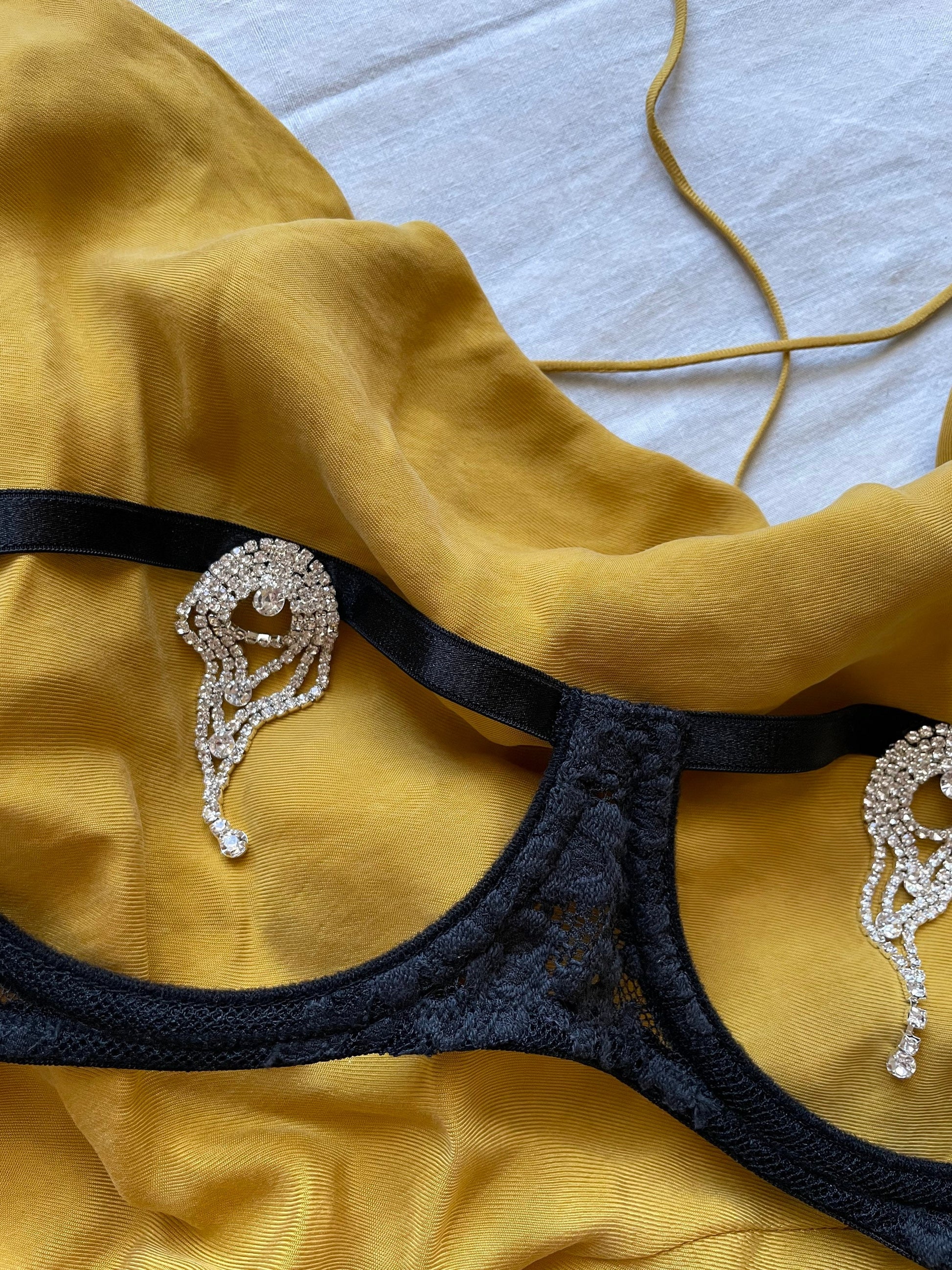 Seductive Sparkle Lingerie Set - Pastel Artwear